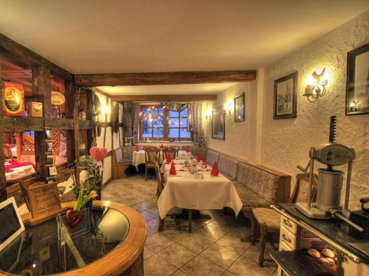 Hotel Zur Krone Ronneburg  Luaran gambar