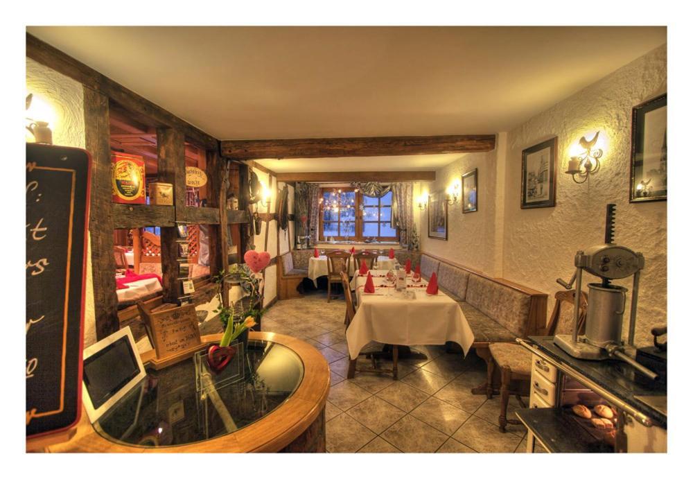 Hotel Zur Krone Ronneburg  Luaran gambar